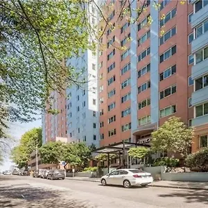  Apartment Tranquil 2br Downtown Condo, Parking, King Bed United States