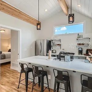  Apartment Berkeley Hidden Gem 1br Full Kitchen W Patio United States